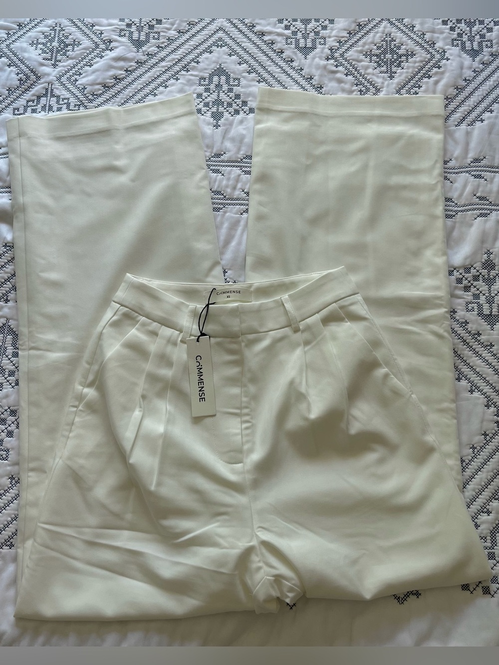 NWT COMMENSE White Pleated Wide Leg Trouser Pants XS Quiet Luxury Ivory